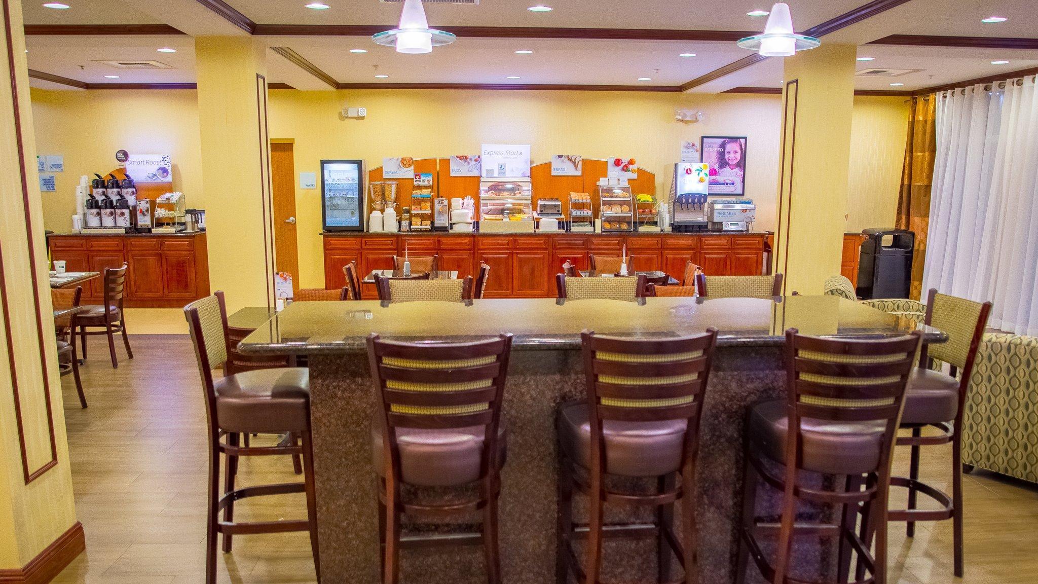 Holiday Inn Express Hotel & Suites Palm Bay By Ihg Extérieur photo