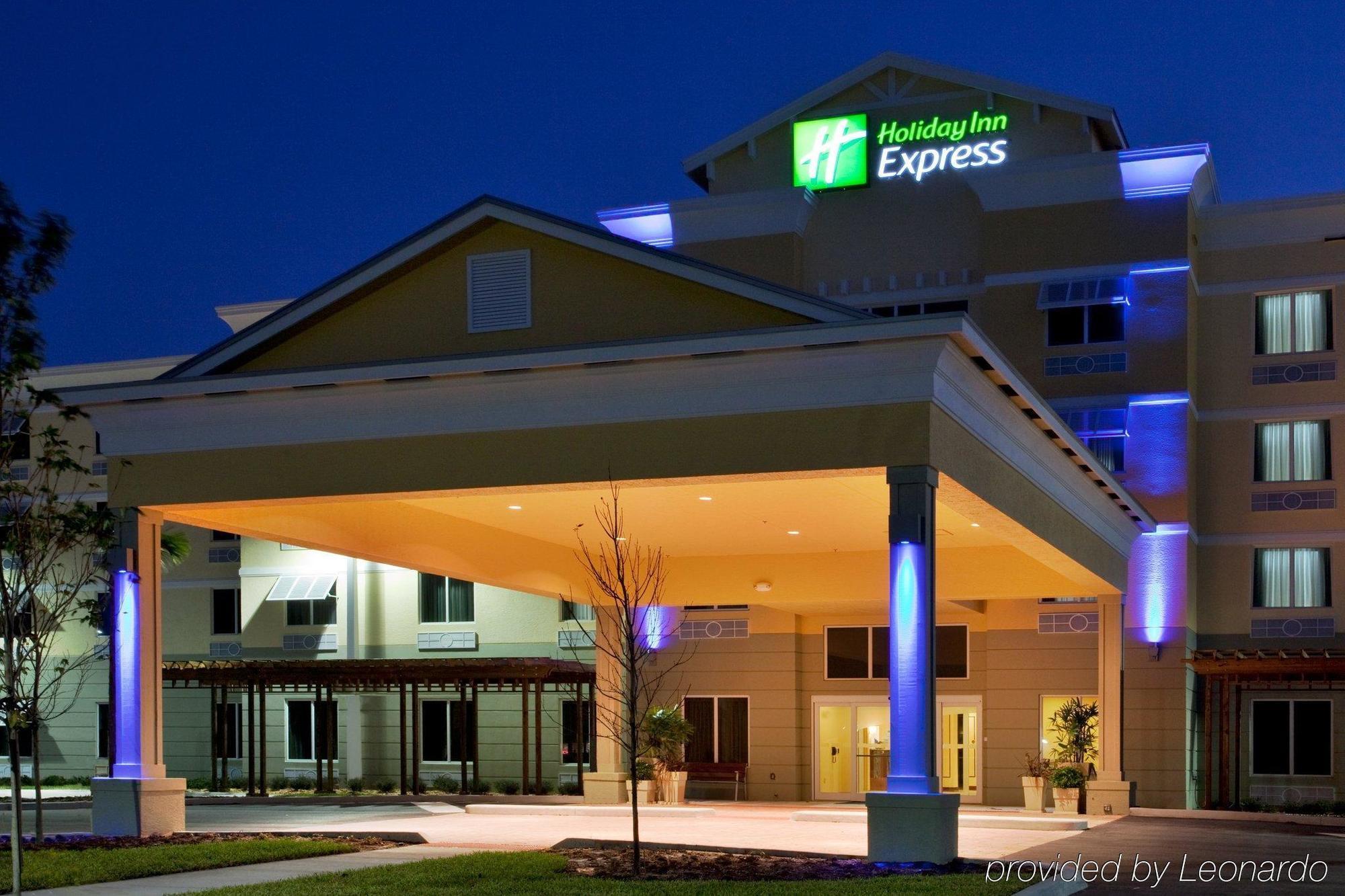 Holiday Inn Express Hotel & Suites Palm Bay By Ihg Extérieur photo